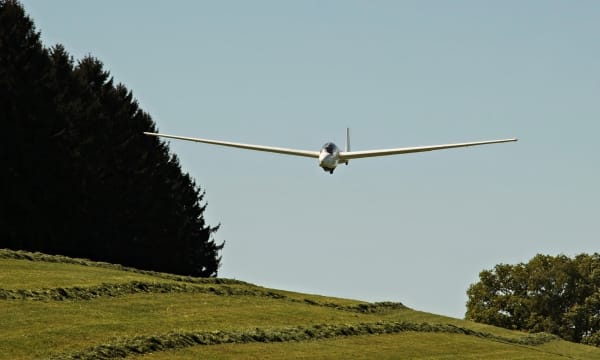 The sky is the limit! Voel je zo vrij als een vogel en bezorg jezelf een ultieme adrenalinekick met zweefvliegen